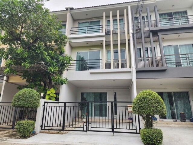 Bangkok, Villas, THB 24000,  22 Sq. Feet,  ให้เช่า ทาวน์โฮม 3ชั้น วิสต้า ปาร์ค พ