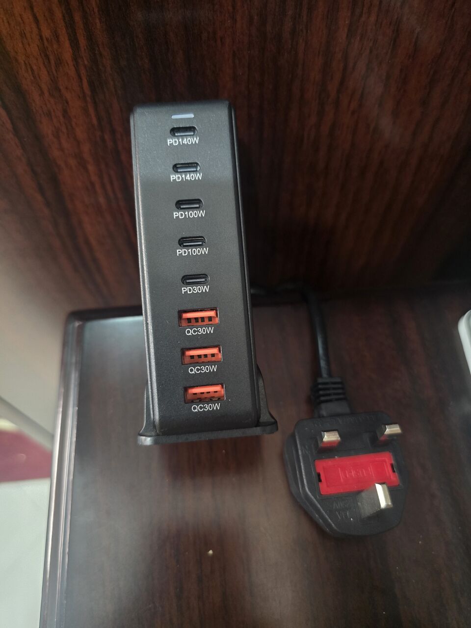 Al Malaz, Electronics, SAR 100,  600W USB A&USB C Charger 8 Ports
