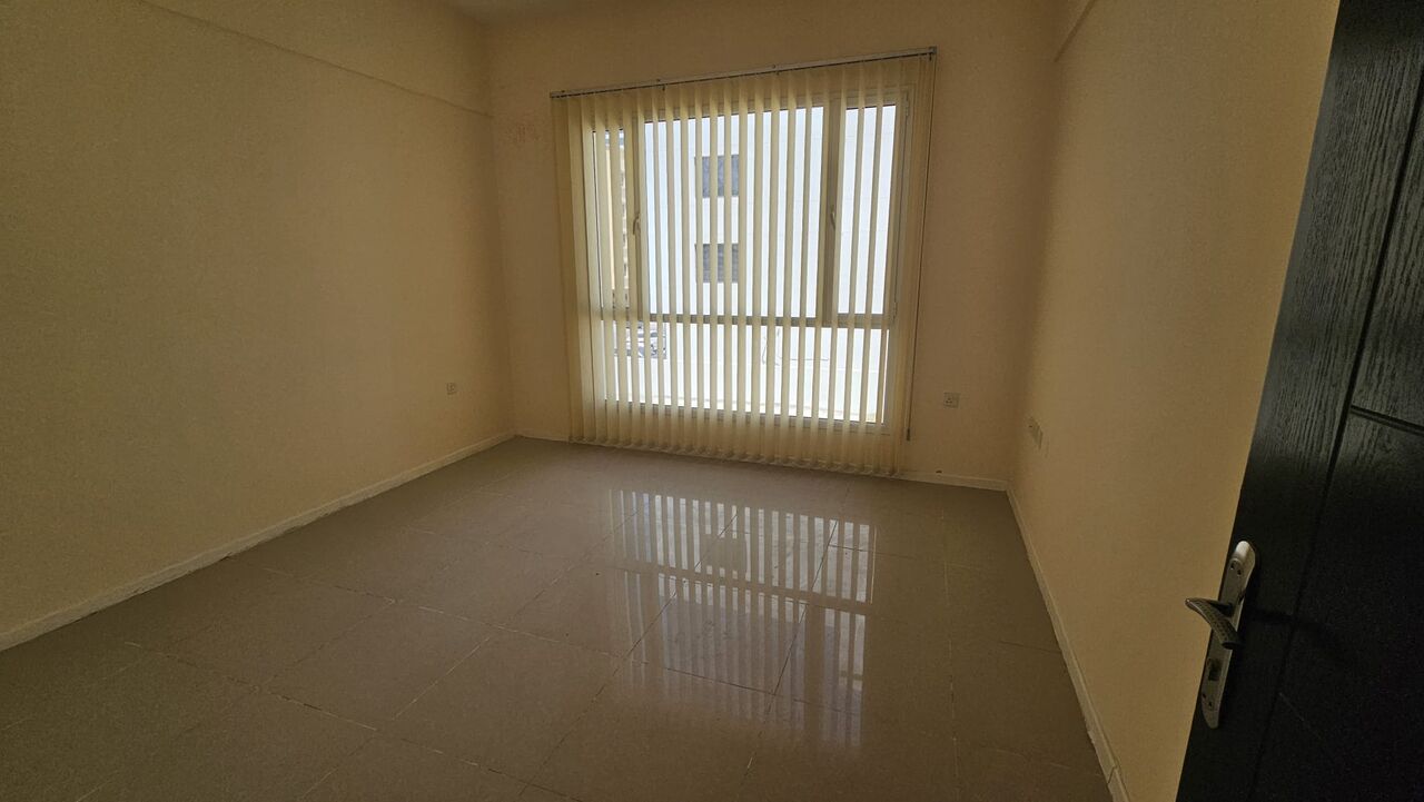 Manama, Apartments, Flats, Houses & Villas, BHD 250/month,  2 BR,  Commercial Office Space For Rent In Seef