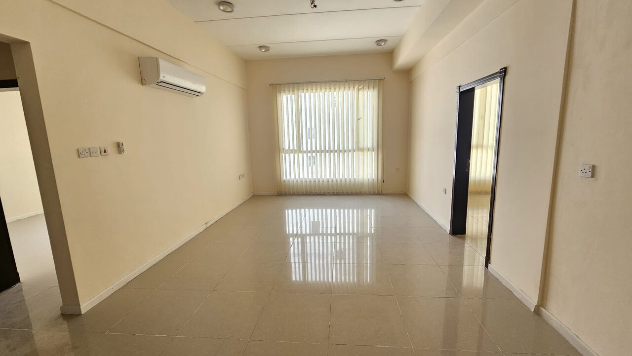Manama, Apartments, Flats, Houses & Villas, BHD 250/month,  2 BR,  Commercial Office Space For Rent In Seef