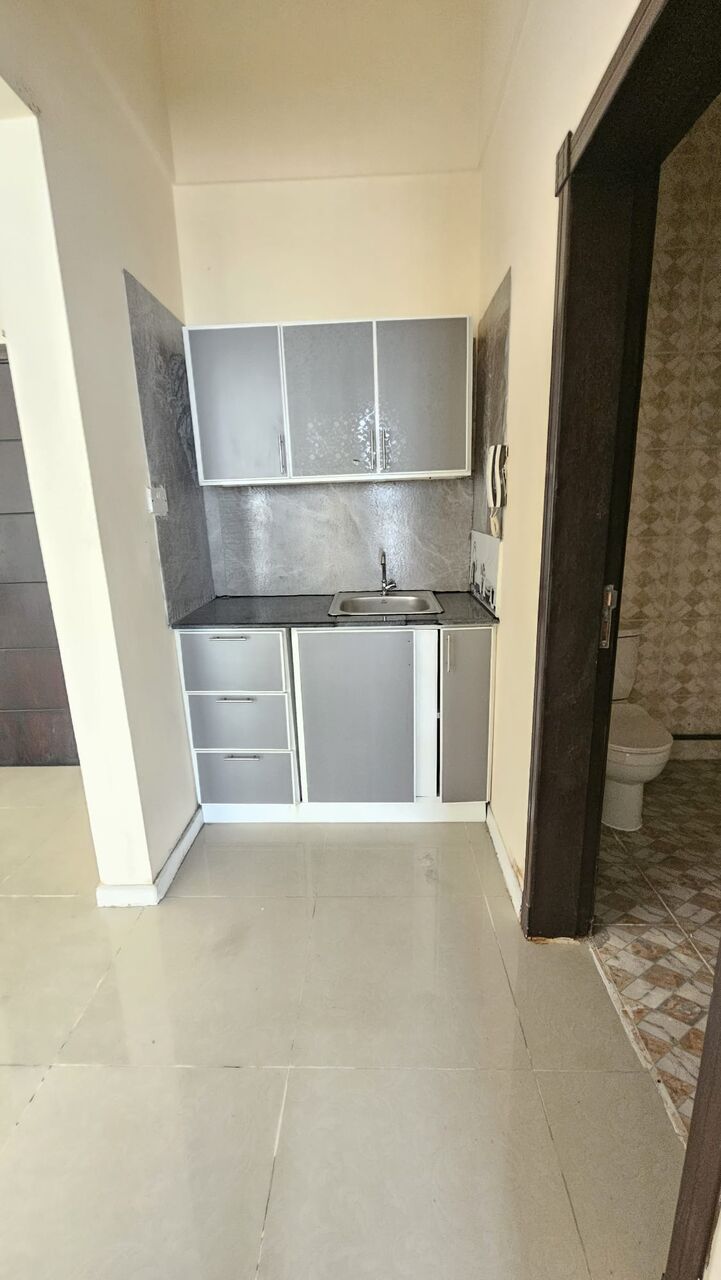 Manama, Apartments, Flats, Houses & Villas, BHD 250/month,  2 BR,  Commercial Office Space For Rent In Seef