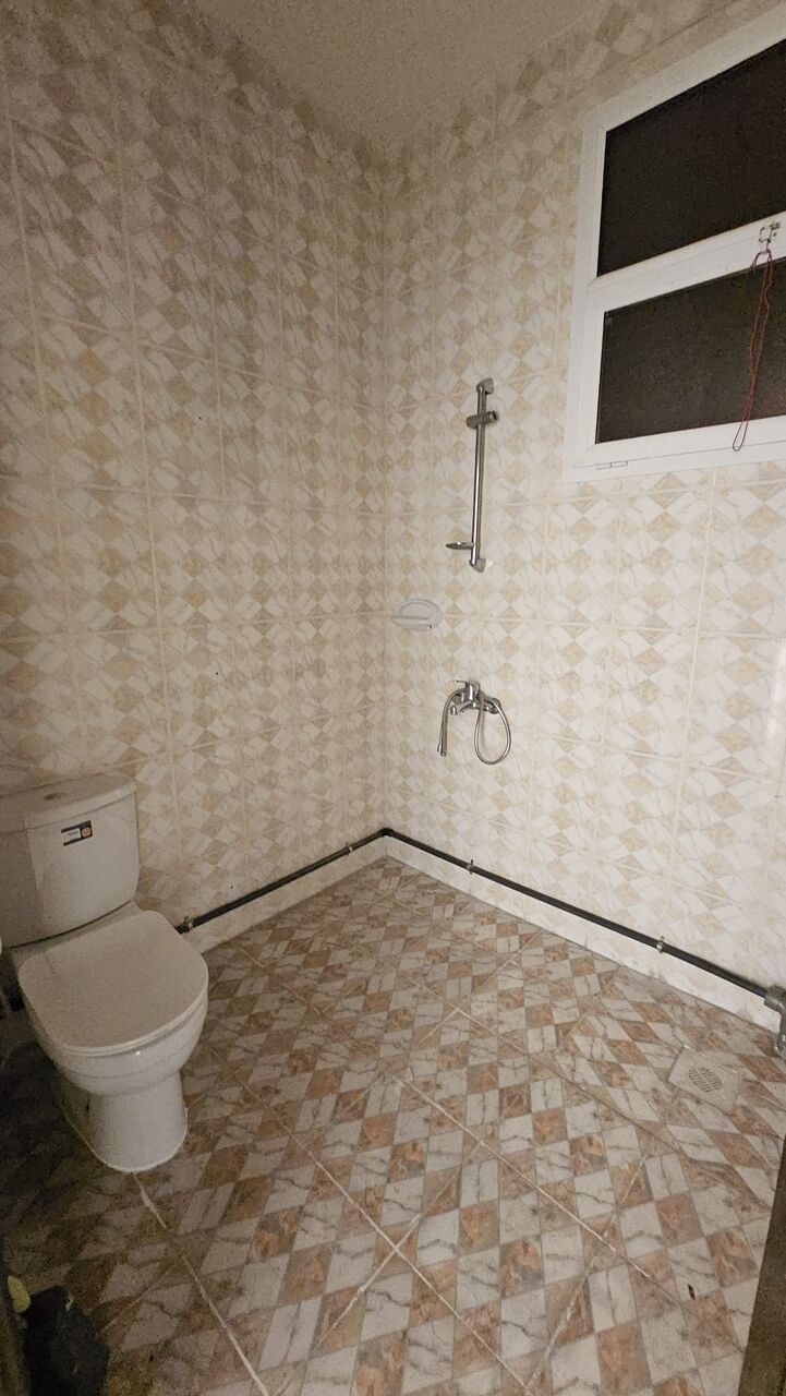 Manama, Apartments, Flats, Houses & Villas, BHD 250/month,  2 BR,  Commercial Office Space For Rent In Seef