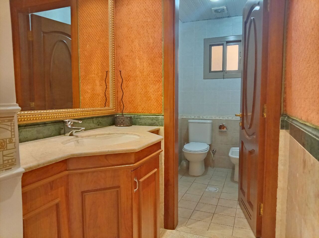 Juffair, Villas, BHD 1500,  Fully Furnished Villa 5 Bedroom 7 Bathroom With Ewa For Rent In : Juffair