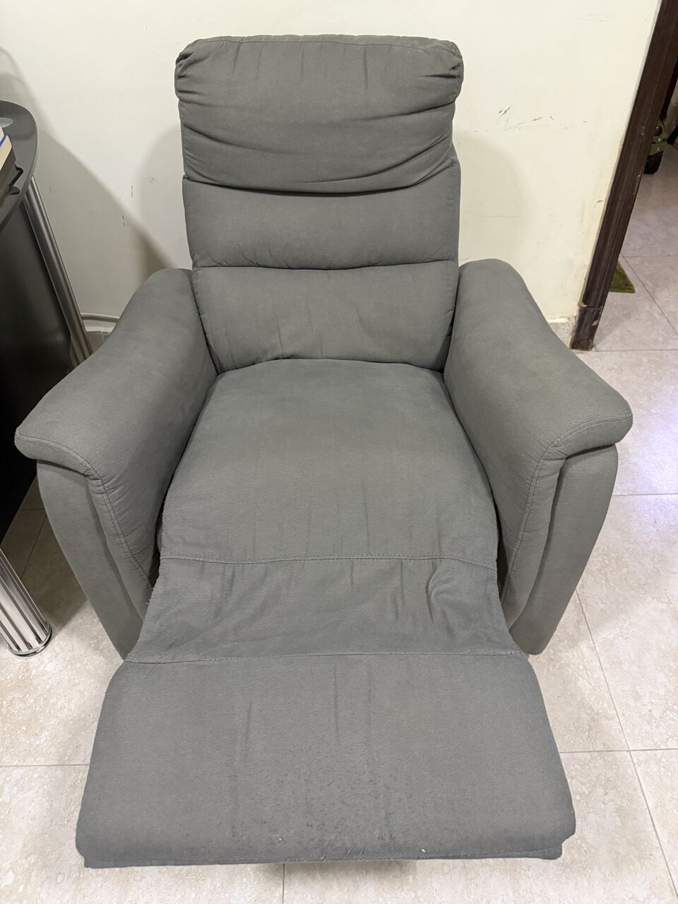 Khobar, Furniture, SAR 500400,  7 SEATER CORNER SOFA WITH TABLE (500 SR) AND GOOD CONDITION RECLINER (400 SR)