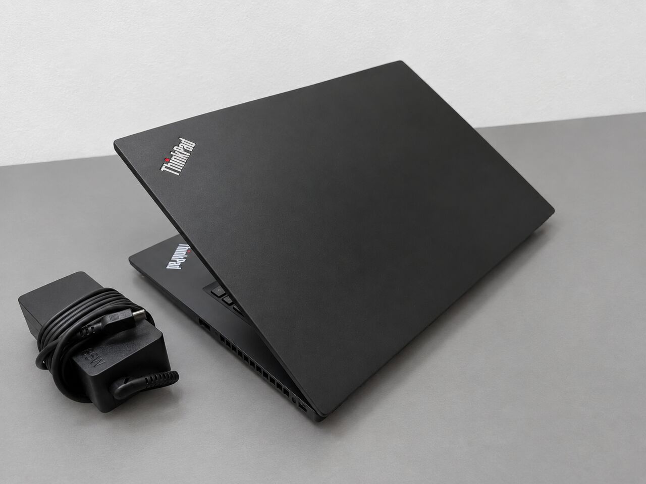 Khobar, Computers, SAR 1550,  Lenovo ThinkPad T14s &ndash; Core I7