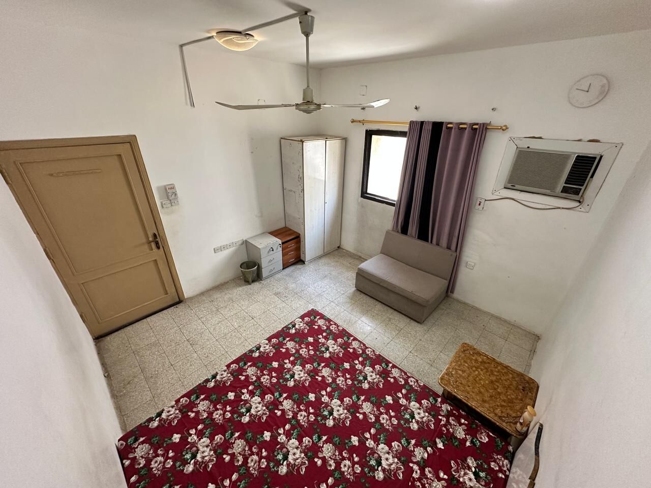 Olaya, Rooms for Rent, SAR 1450/month,  Spacious, Independent Room With Shared Bathroom For Single. Urouba Street. Kingdom Tower.