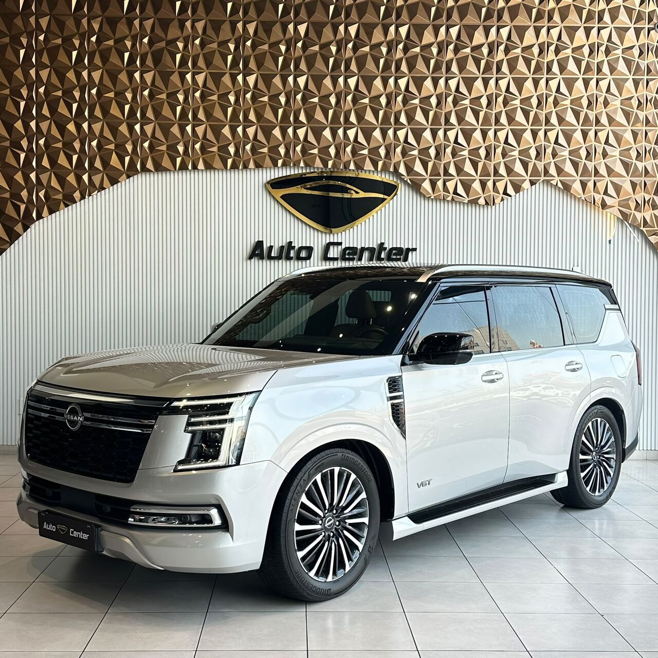 Riffa, Vehicles, Cars & Trucks , BHD 33500,  NISSAN PATROL PLATINUM V6T TWIN TURBO SILVER,  2025,  38000 KM,