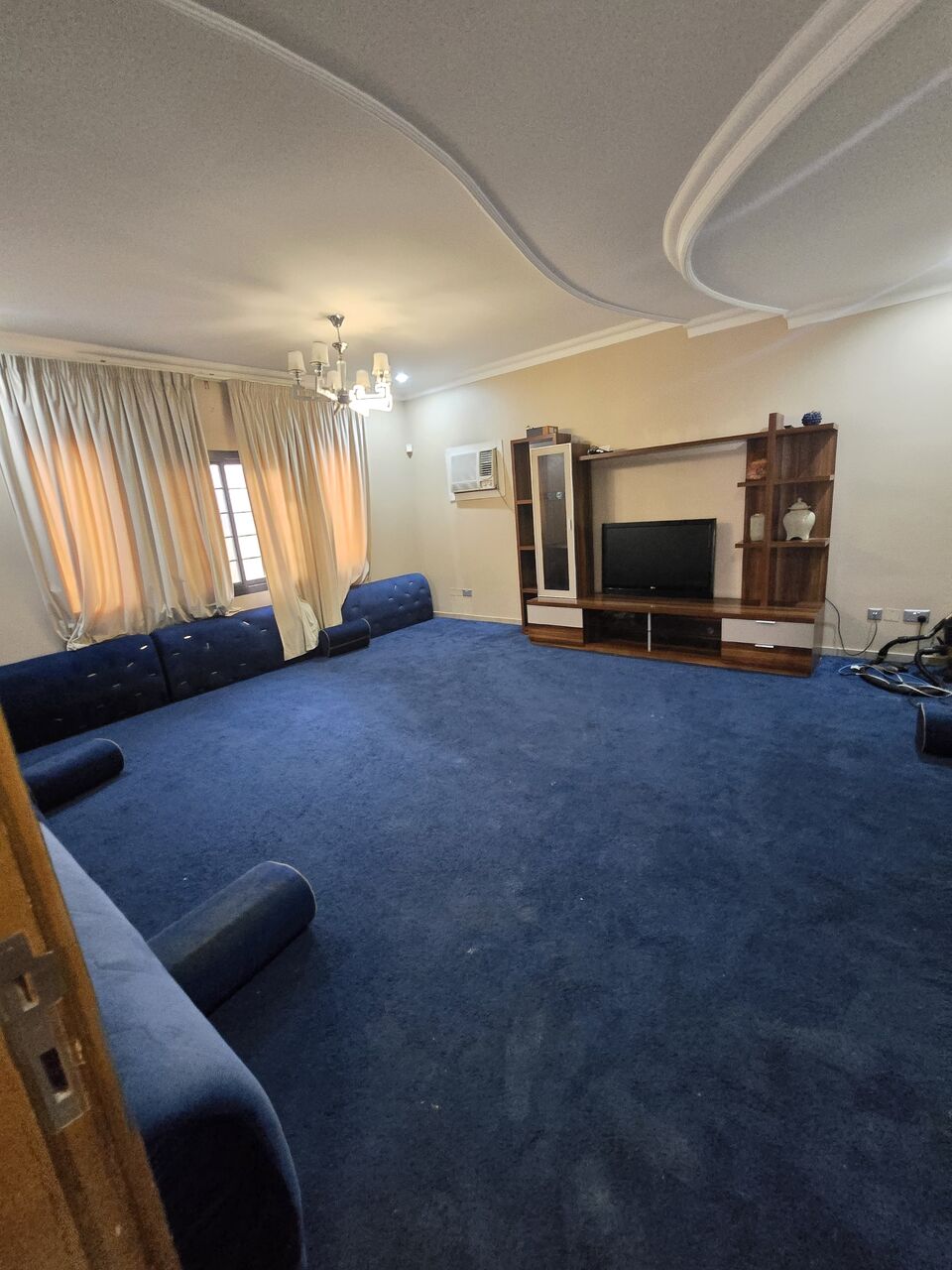 Hidd, Apartments, Flats, Houses & Villas, BHD 500,  5 BR,  Villa For Rent In Hidd