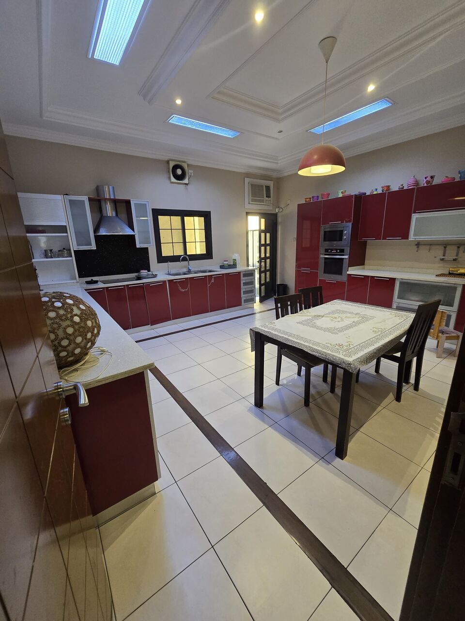 Hidd, Apartments, Flats, Houses & Villas, BHD 500,  5 BR,  Villa For Rent In Hidd