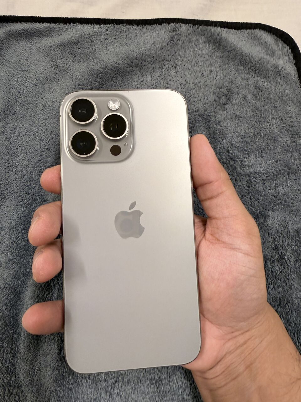 Al Hamra, Mobile Phones, SAR 2700,  Iphone 15 Pro Max 256 GB Natural Titanium