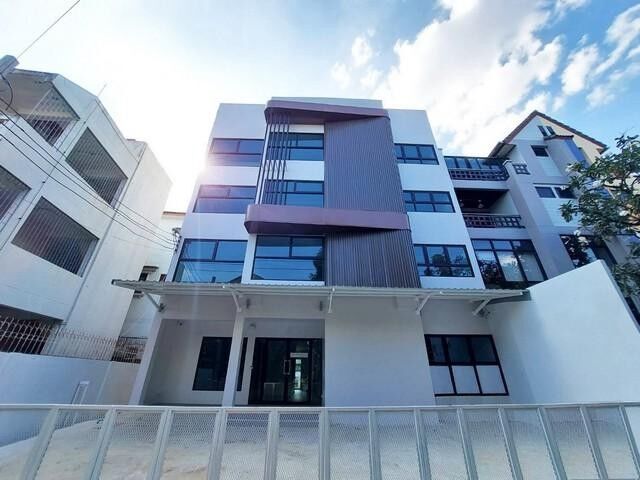Bangkok, Villas, THB 220000,  73 Sq. Feet,  BR 1944 ให้เช่าสำนักงาน 4 ชั้น 600 ตรม. NAILEK AREA  วิภาวด