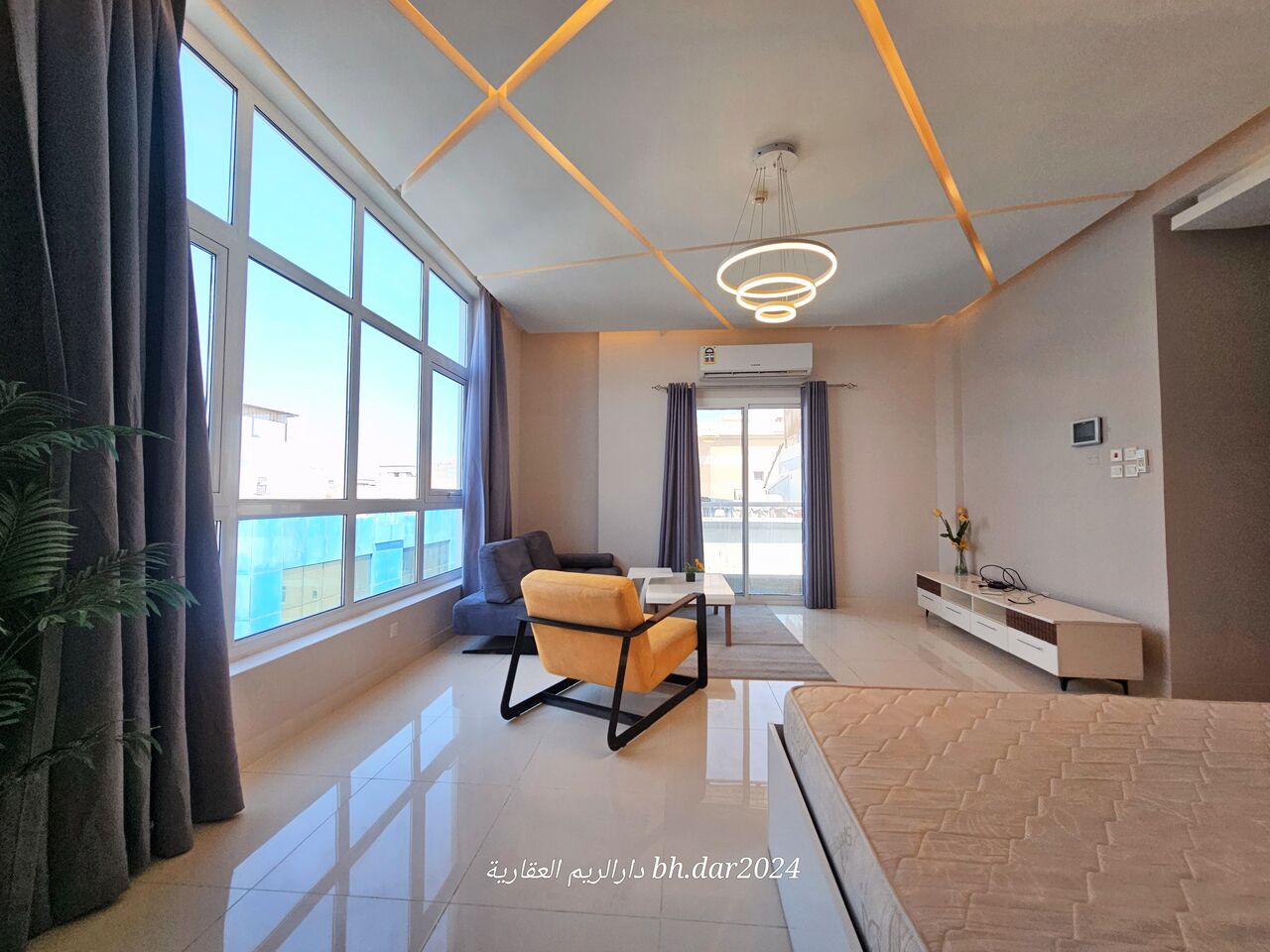 Hidd, Apartments, Flats, Houses & Villas, BHD 240/year,  1 BR,  Al Hidd City/High-end Apartment For Rent Furnished With All Inclusive Electricity