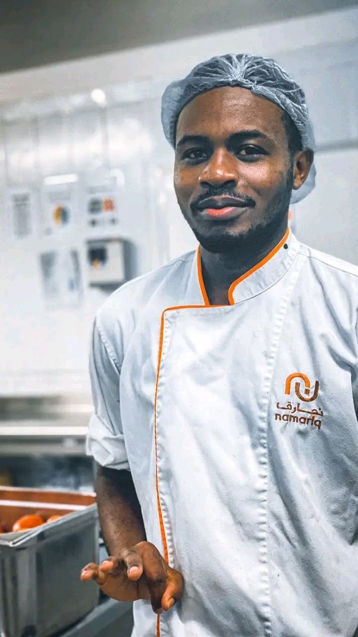 Al Qadisiyah, Jobs, Assistant Chef