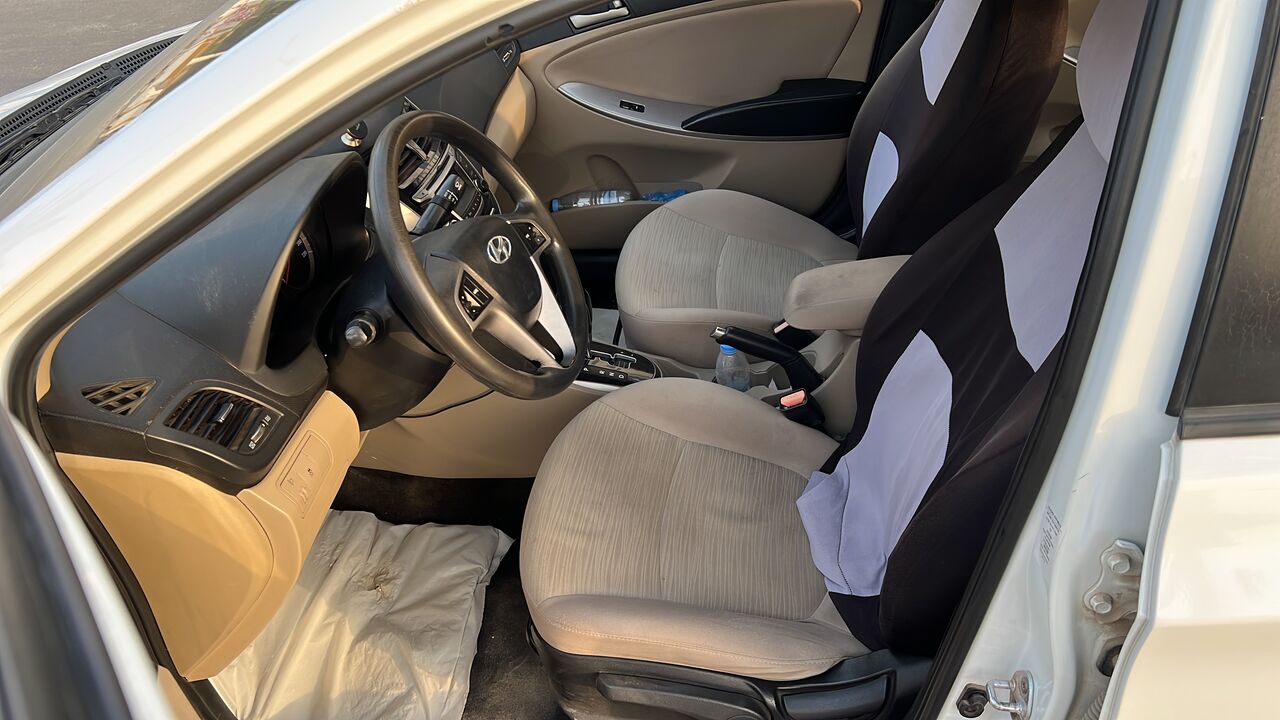 Riyadh, Vehicles, Cars & Trucks , SAR 25500,  Hyundai Accent,  2017,  Automatic,  180 KM,    , Odometer 180 K