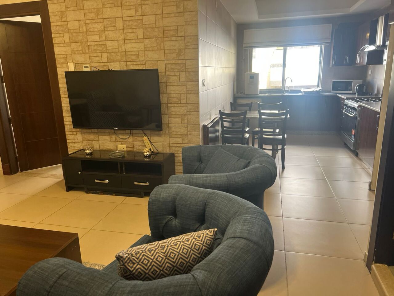 Abdoun, Apartments, Flats, Houses & Villas, JOD 7200/year,  Furnished,  2 BR,  Fully Furnished Two Bedroom Apartment In Abdoun 00962777688956