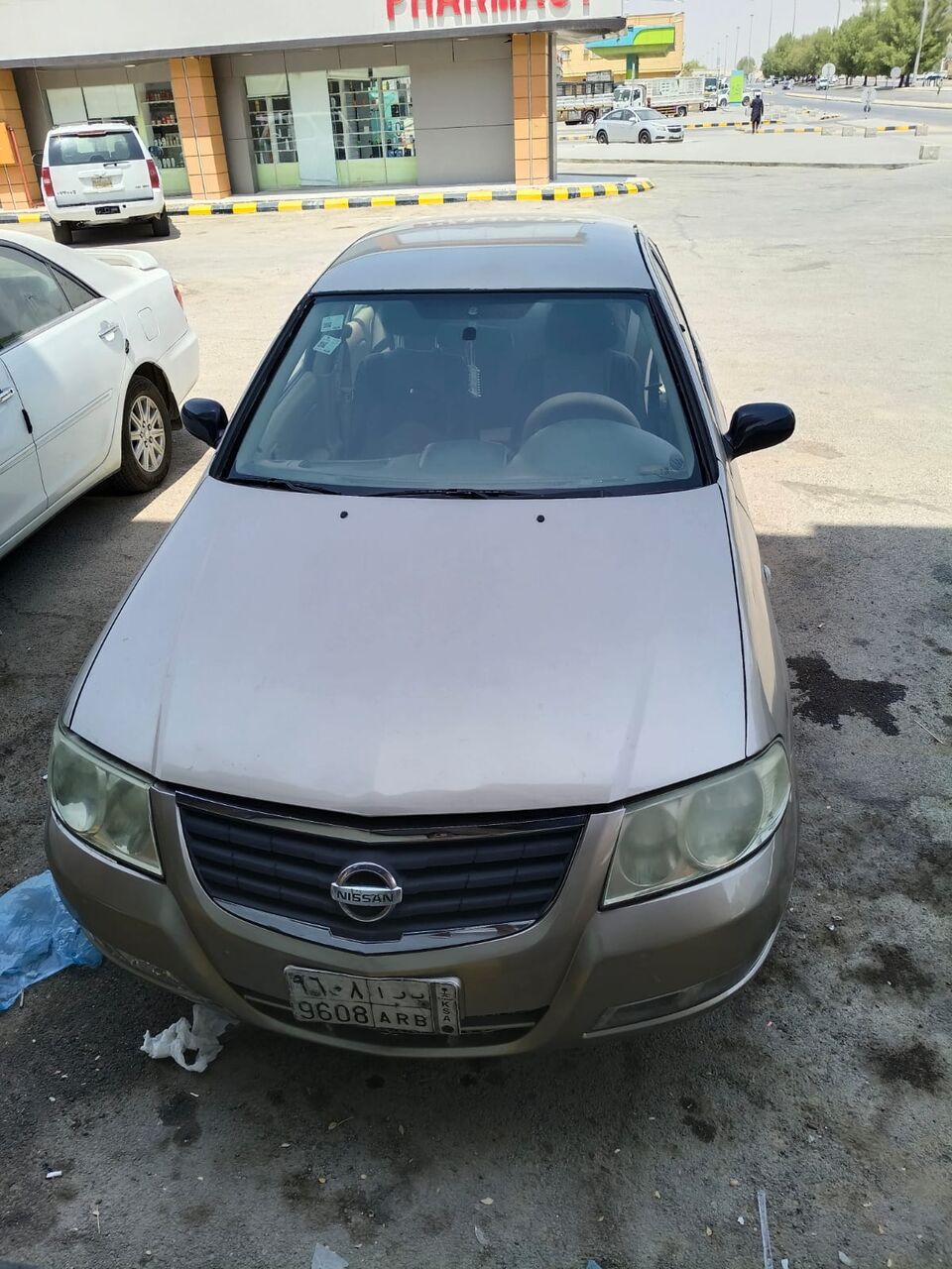 Riyadh, Vehicles, Cars & Trucks , SAR 10500,  2010 Nissan Sunny,  2010,  Automatic,  298000 KM,  Nissan Sunny