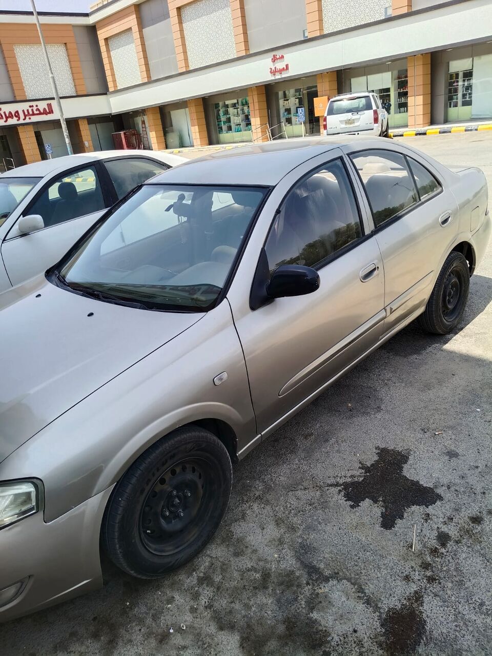Riyadh, Vehicles, Cars & Trucks , SAR 10500,  2010 Nissan Sunny,  2010,  Automatic,  298000 KM,  Nissan Sunny