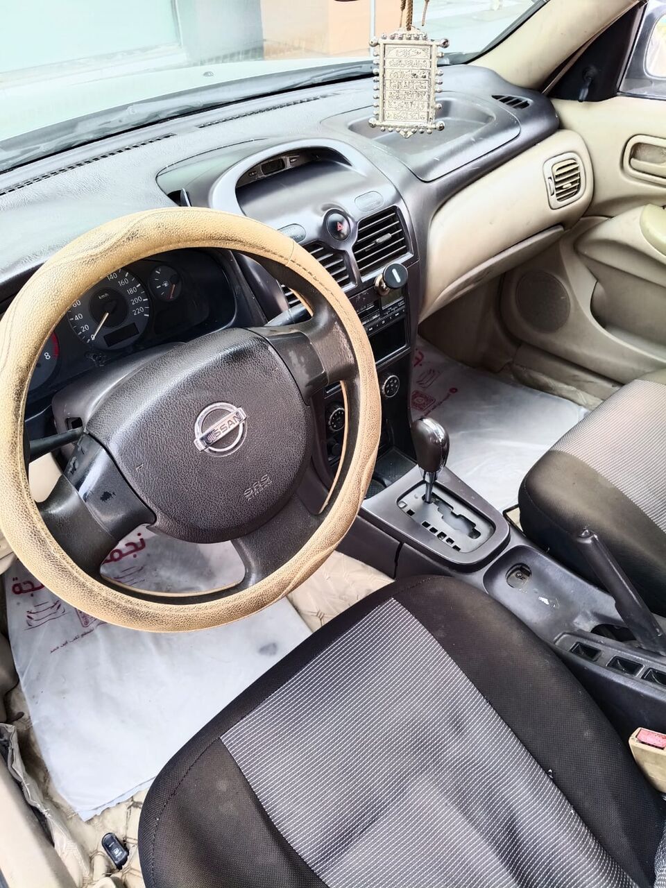 Riyadh, Vehicles, Cars & Trucks , SAR 10500,  2010 Nissan Sunny,  2010,  Automatic,  298000 KM,  Nissan Sunny
