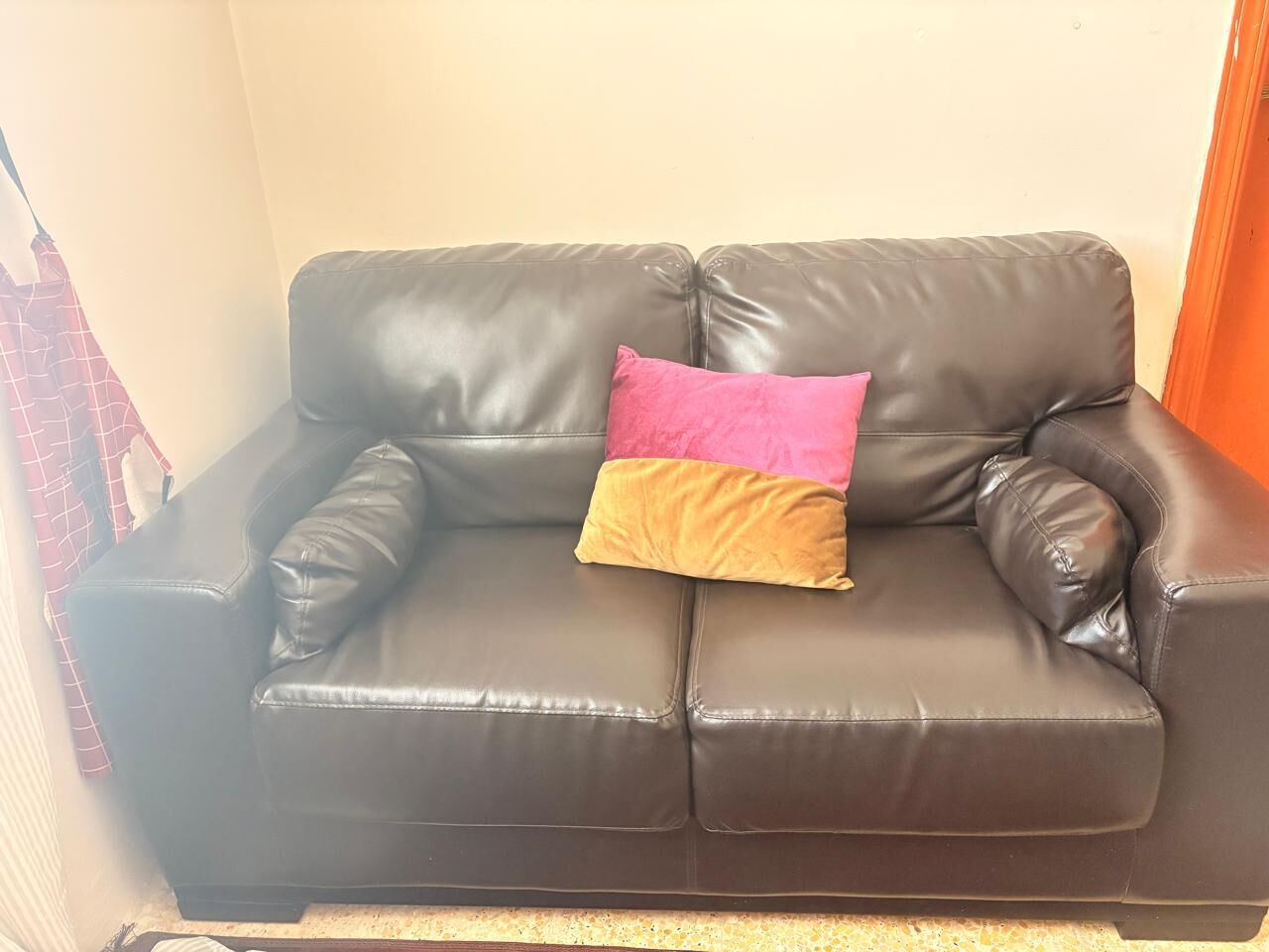 Al Sulaymaniyyah, Furniture, SAR 400,  Relocating &ndash; Sofa Set (2-Seater + Armchair) + Side Table &ndash; 400 SAR