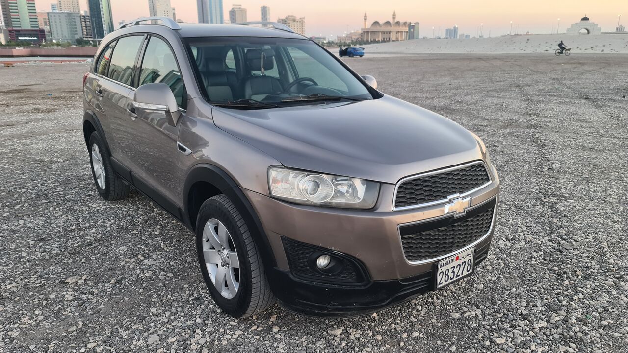 Juffair, Vehicles, Cars & Trucks , BHD 1350,  Chevrolet Captiva,  2014,  Automatic,  175000 KM,    Instalments Option Available