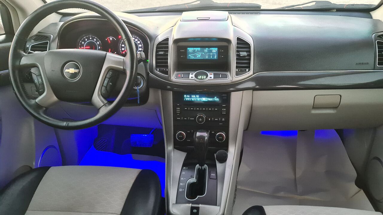 Juffair, Vehicles, Cars & Trucks , BHD 1350,  Chevrolet Captiva,  2014,  Automatic,  175000 KM,    Instalments Option Available
