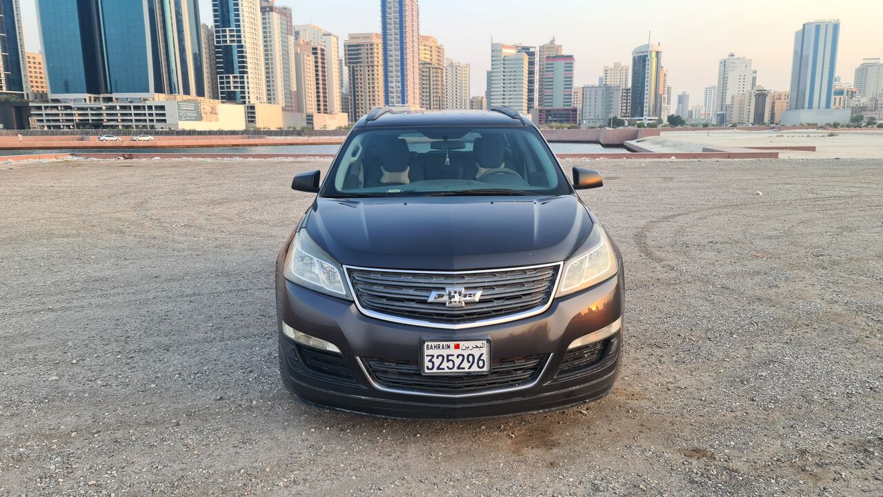 Juffair, Vehicles, Cars & Trucks , BHD 1350,  Chevrolet Traverse,  2013,  Automatic,  172000 KM,    Instalments Option Available