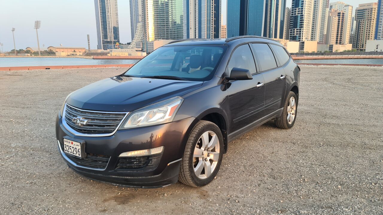Juffair, Vehicles, Cars & Trucks , BHD 1350,  Chevrolet Traverse,  2013,  Automatic,  172000 KM,    Instalments Option Available