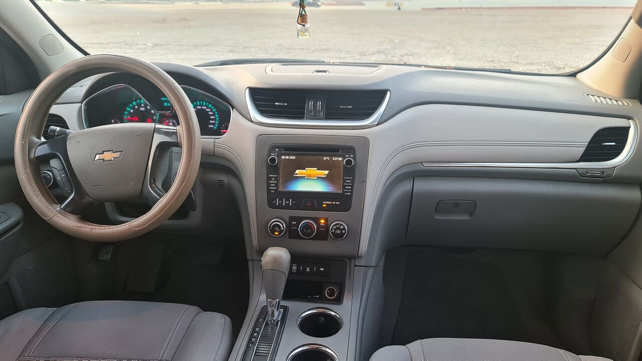 Juffair, Vehicles, Cars & Trucks , BHD 1350,  Chevrolet Traverse,  2013,  Automatic,  172000 KM,    Instalments Option Available