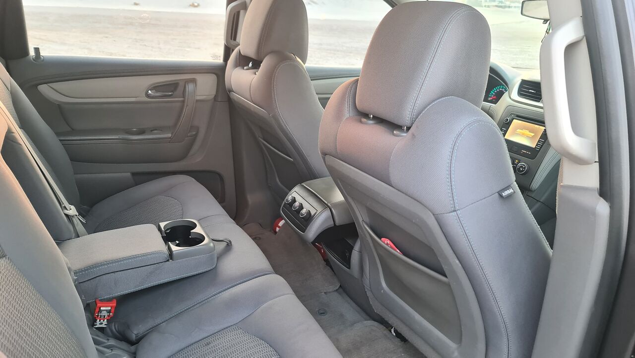 Juffair, Vehicles, Cars & Trucks , BHD 1350,  Chevrolet Traverse,  2013,  Automatic,  172000 KM,    Instalments Option Available