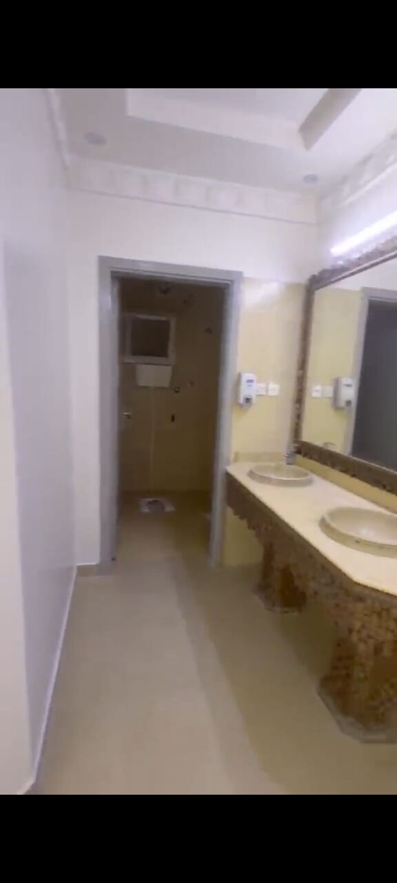Al Naseem, Apartments, Flats, Houses & Villas, SAR 48000/year,  5 BR,  Family Villa Ground Floor With Loan And Big Majlis Outspace With Car Entrance Inside