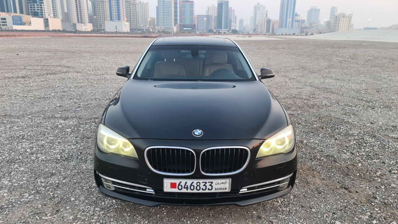 Juffair, Vehicles, Cars & Trucks , BHD 2450,  Bmw 750,  2013,  Automatic,  184 KM,  LI  Full Option Very Clean Car