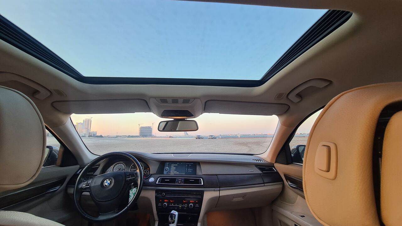 Juffair, Vehicles, Cars & Trucks , BHD 1750,  Bmw 730,  2010,  Automatic,  122000 KM,  Li Full Option Very Clean Car