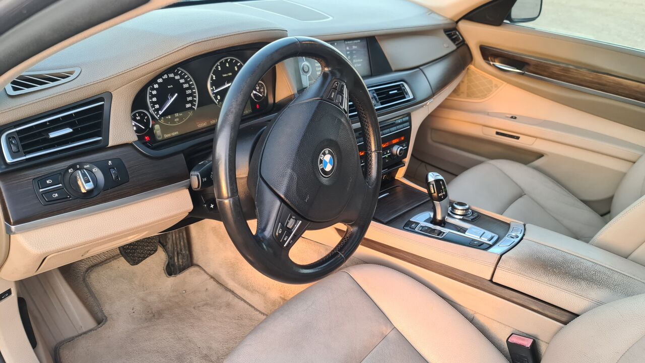 Juffair, Vehicles, Cars & Trucks , BHD 1750,  Bmw 730,  2010,  Automatic,  122000 KM,  Li Full Option Very Clean Car