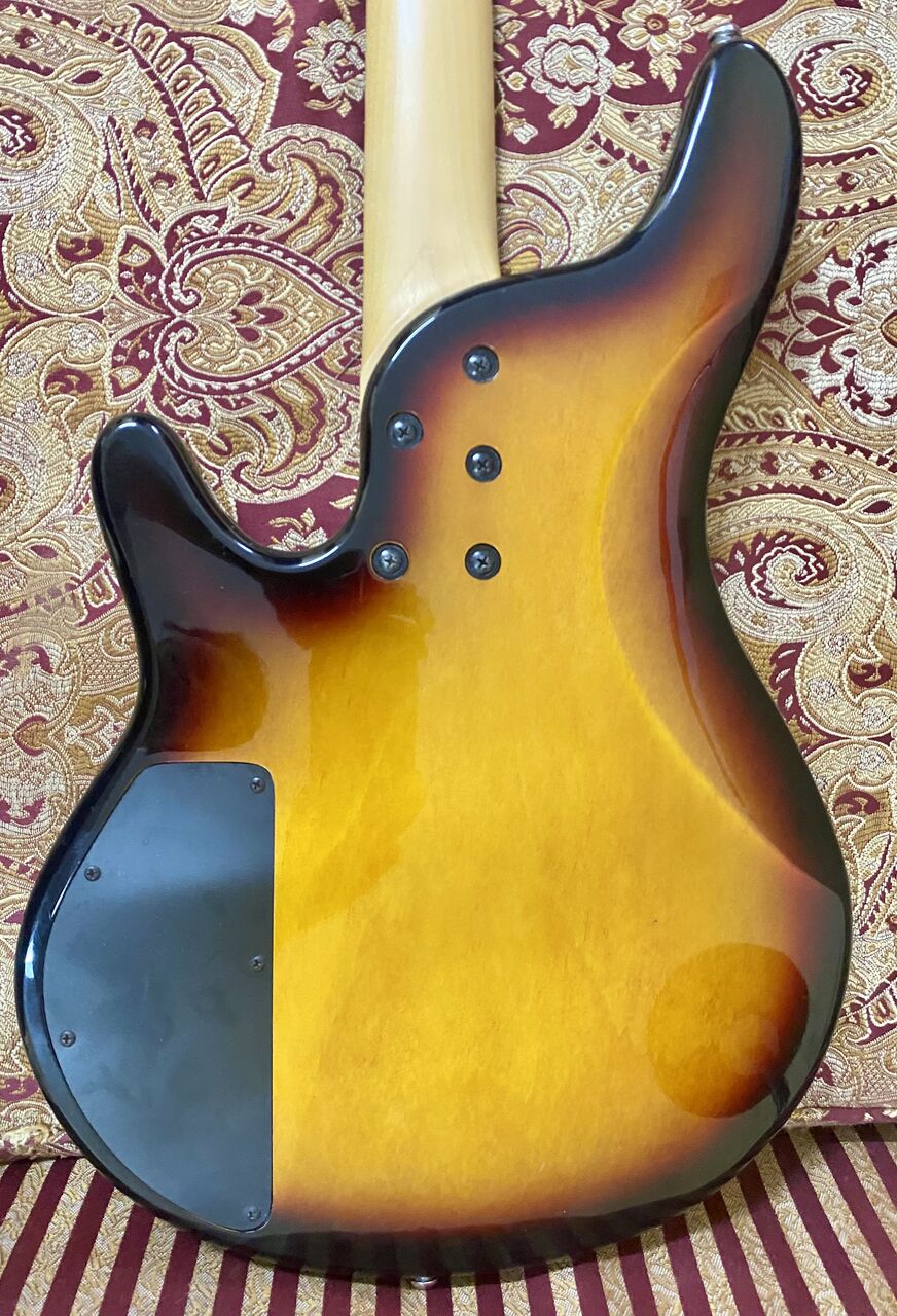 Riyadh, Musical Instruments, SAR 800,  Bass Guitar Ibanez RoadGear Made Indonesia