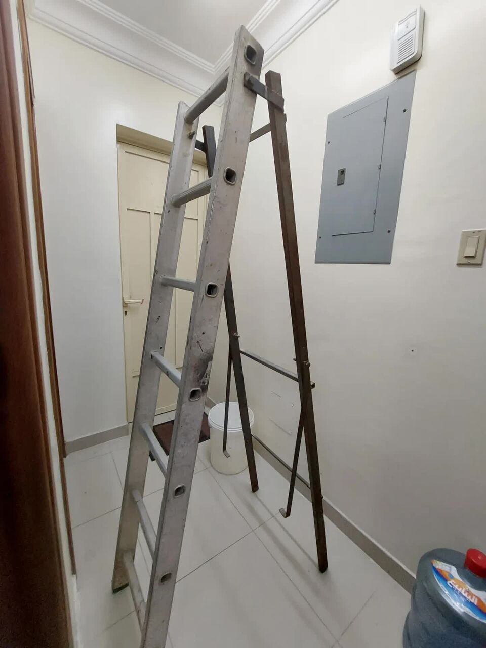Riyadh, Household Items, SAR 149,  Big Size Foldable Ladder And Empty Bottles