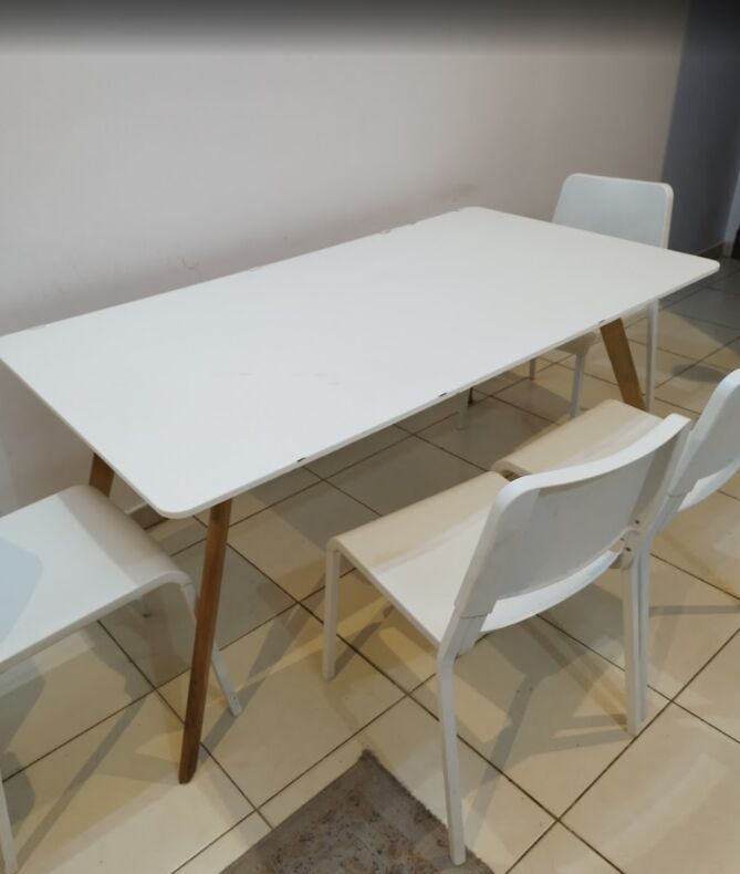 Al Khobar Al Shamalia, Furniture, SAR 700,  Furniture - Single Bed With Mattress, Dining Table 6 Seater With 4 Chairs, Sofa Set 5 Seat