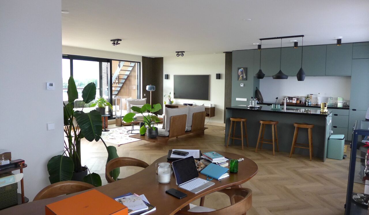 Amsterdam, Apartments, Flats, Houses & Villas, EUR 3450/month,  Furnished,  2 BR,  123 Sq. Meter,  For Rent A Beautiful Penthouse With Large Roofterrace