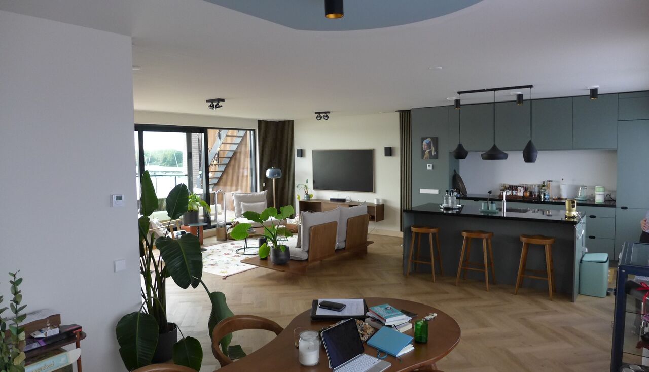 Amsterdam, Apartments, Flats, Houses & Villas, EUR 3450/month,  Furnished,  2 BR,  123 Sq. Meter,  For Rent A Beautiful Penthouse With Large Roofterrace