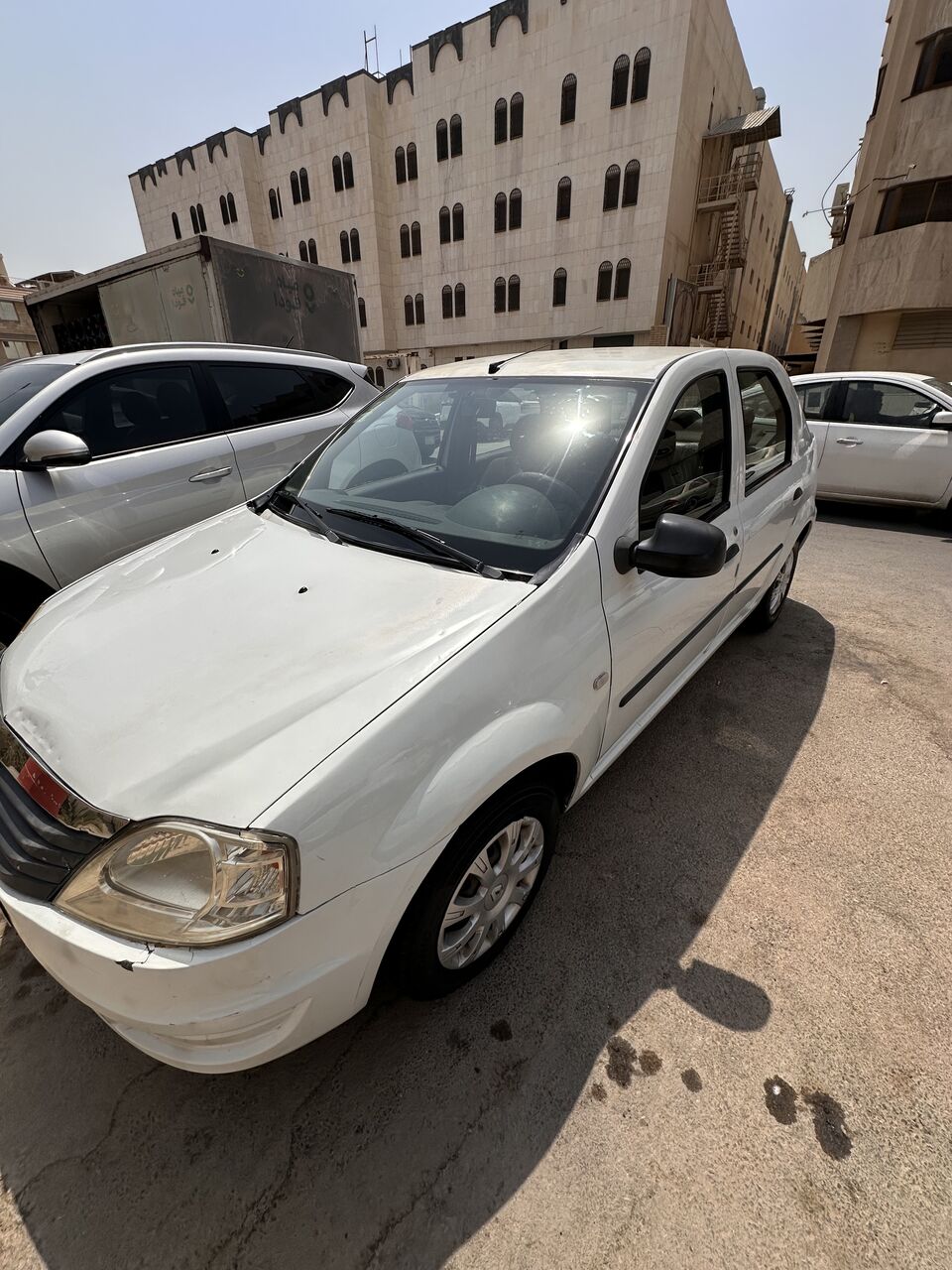 Al Malaz, Vehicles, Cars & Trucks , SAR 5000,  Renault Logan 2012,  2012,  Manual,  271000 KM,  ,