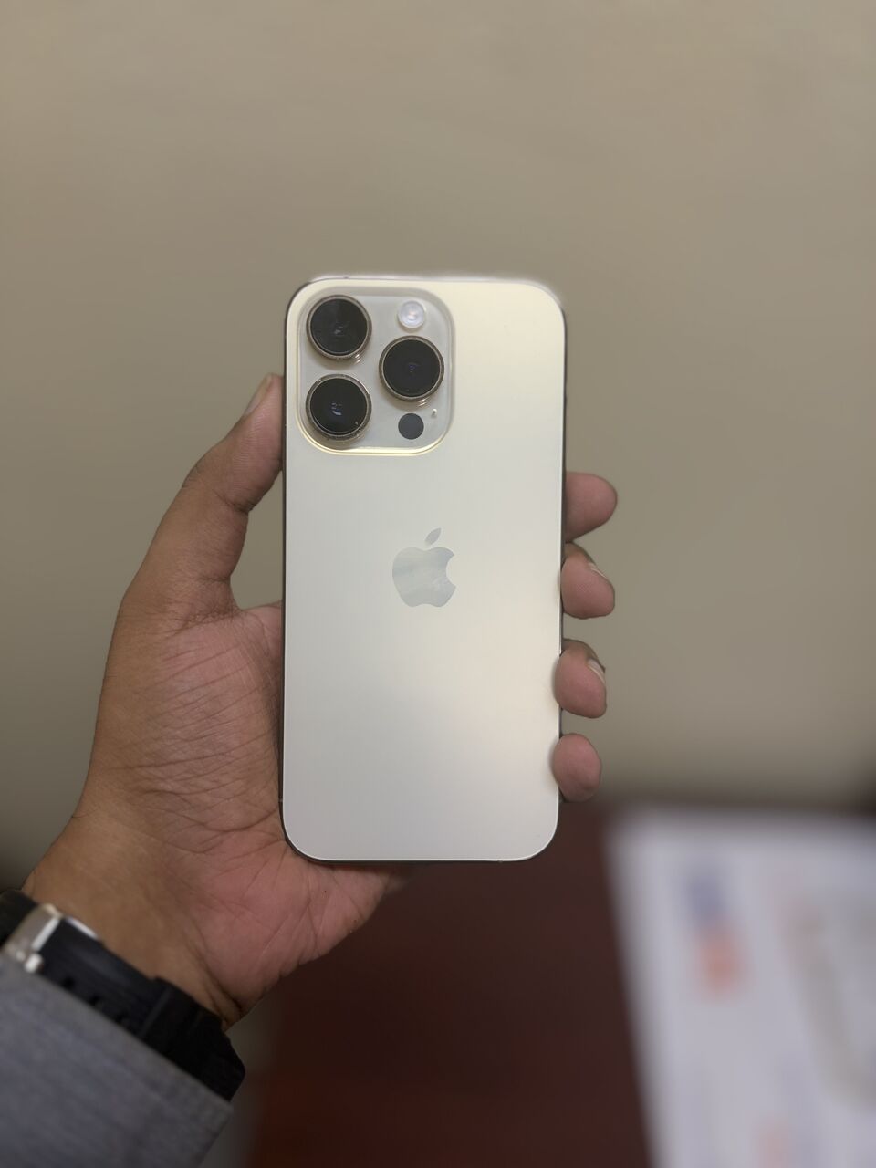 Jubail, Mobile Phones, SAR 2500,  IPhone 14 Pro (256 GB) GOLD
