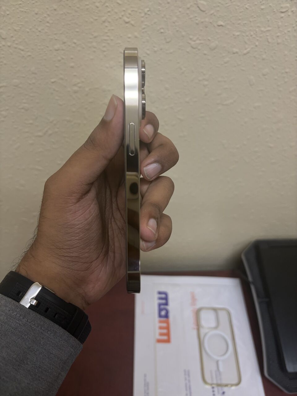 Jubail, Mobile Phones, SAR 2500,  IPhone 14 Pro (256 GB) GOLD