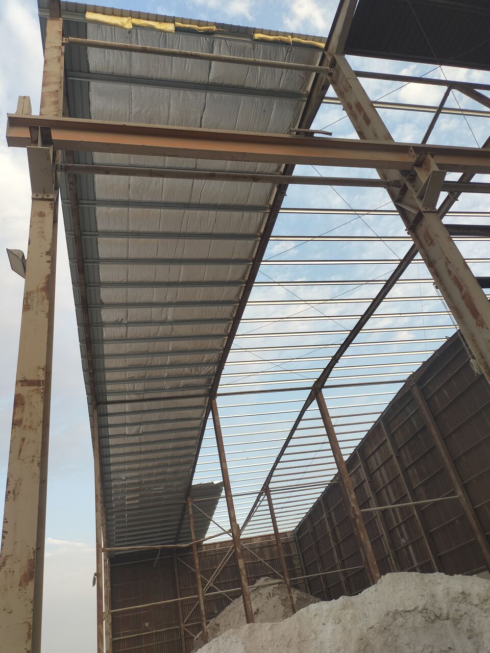 Yanbu, Job Seekers, Metal Sheet Installation And Old Sheet Maintenance Work