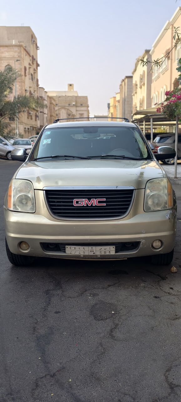Jeddah, Vehicles, Cars & Trucks , SAR 19000,  Gmc Yukon XL,  2007,  Automatic,  267 KM,   For Sale