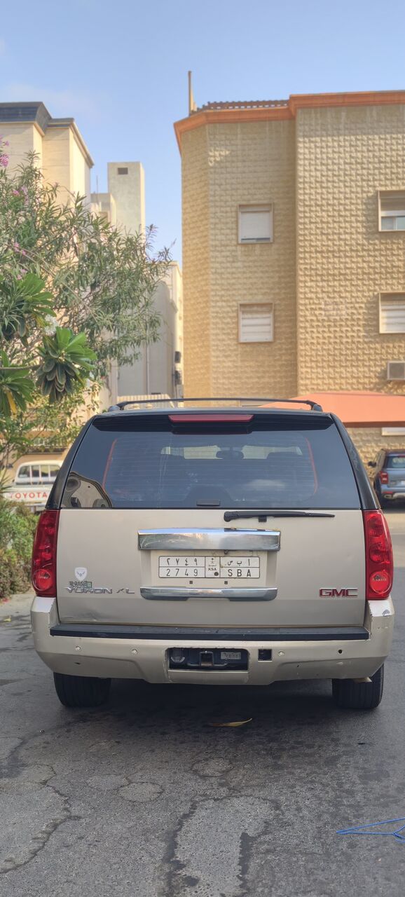 Jeddah, Vehicles, Cars & Trucks , SAR 19000,  Gmc Yukon XL,  2007,  Automatic,  267 KM,   For Sale
