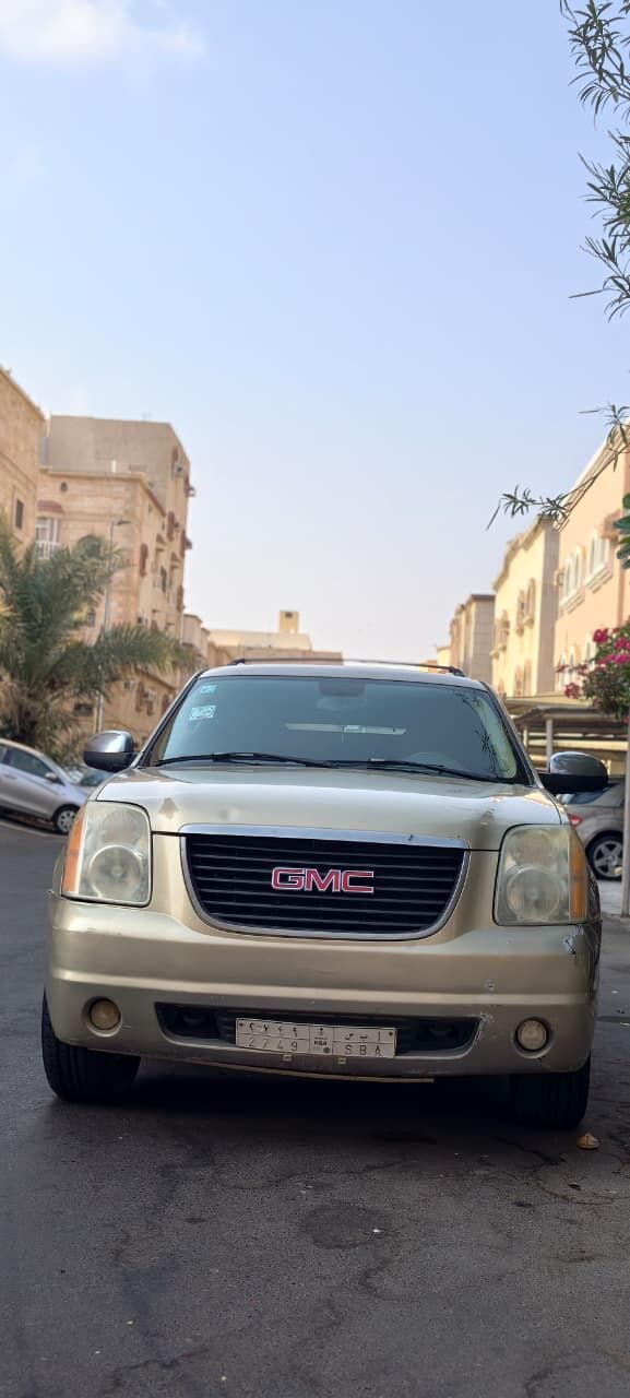 Jeddah, Vehicles, Cars & Trucks , SAR 19000,  Gmc Yukon XL,  2007,  Automatic,  267 KM,   For Sale
