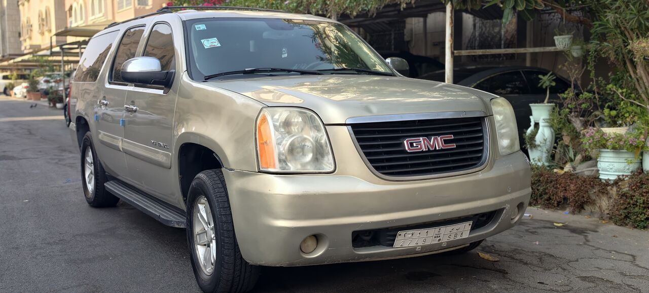 Jeddah, Vehicles, Cars & Trucks , SAR 19000,  Gmc Yukon XL,  2007,  Automatic,  267 KM,   For Sale