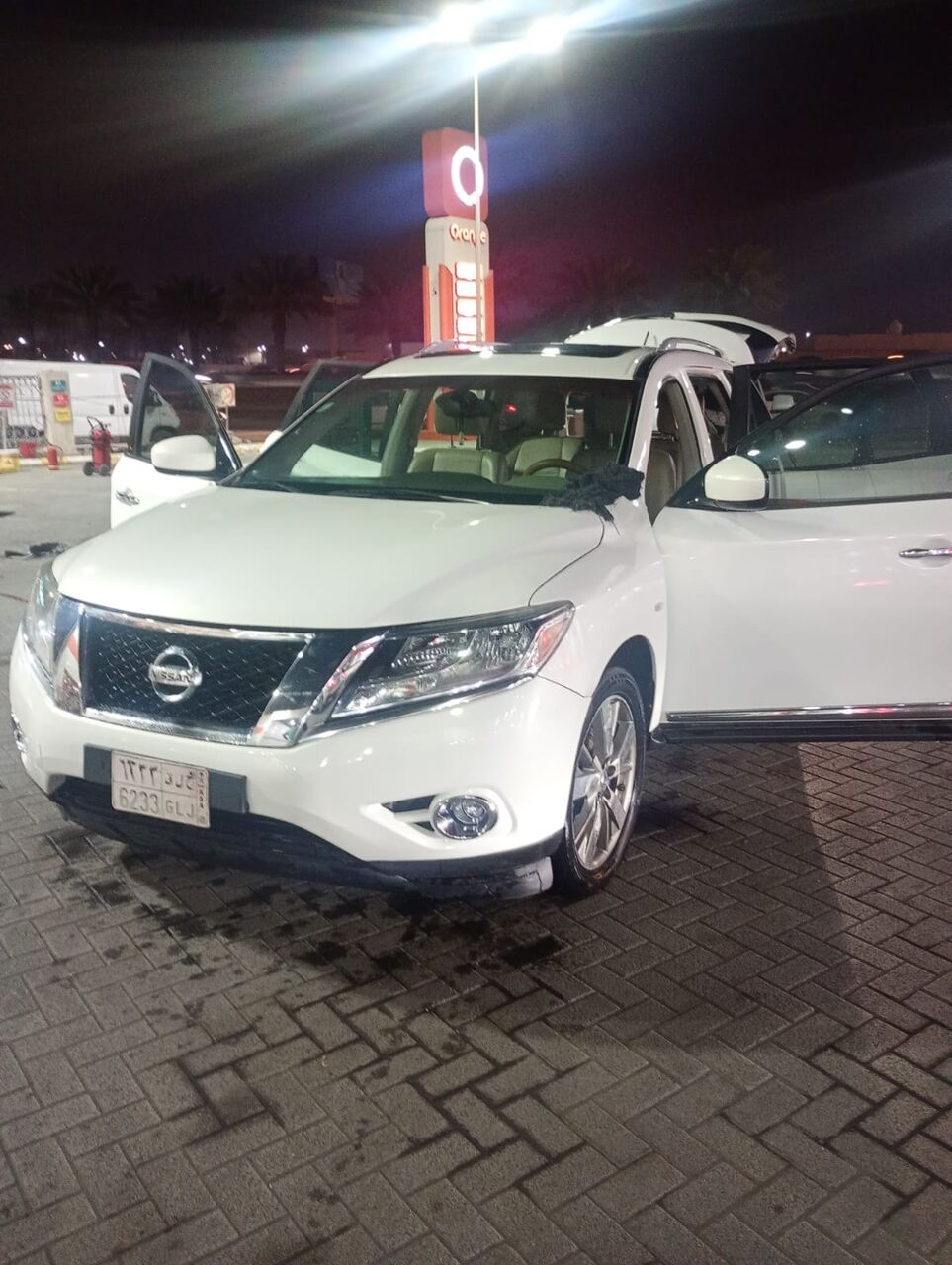 Al Wizarat, Vehicles, Cars & Trucks , SAR 32000,  Nissan Pathfinder, 2013, Automatic, 216000 KM,FULL OPTION, Family Car For Sale,  2013,  Automatic,  216000 KM,  Nissan Pathfinder,  FULL OPTION