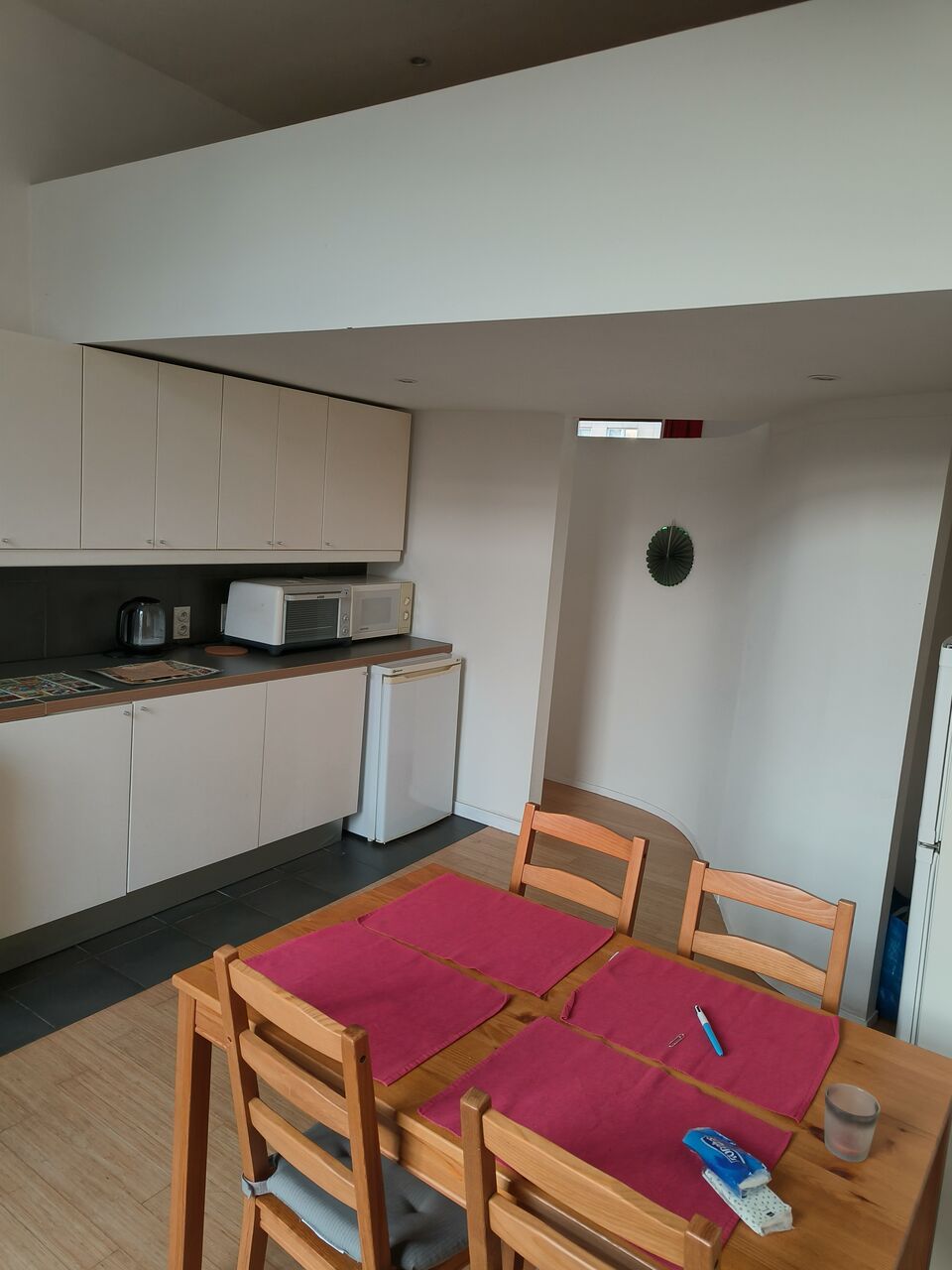 Brussels, Apartments, Flats, Houses & Villas, EUR 930/month,  Furnished,  Studio,  45 Sq. Meter,  Spacious Flat/ Studio To Rent Near Schuman In Brussels