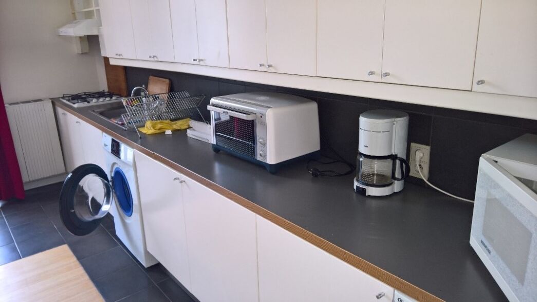 Brussels, Apartments, Flats, Houses & Villas, EUR 930/month,  Furnished,  Studio,  45 Sq. Meter,  Spacious Flat/ Studio To Rent Near Schuman In Brussels