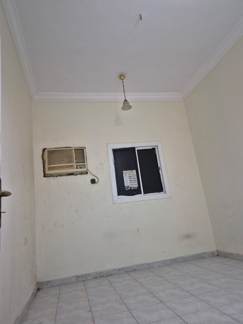 Jeddah, Rooms for Rent, SAR 700/month,  ROOM FOR RENT For Executive Bachlaor